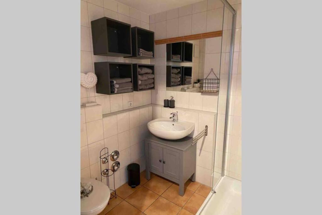 Die Seeblume - Ferienwohnung Mit Pool Und Seeblick Bodman-Ludwigshafen Eksteriør bilde