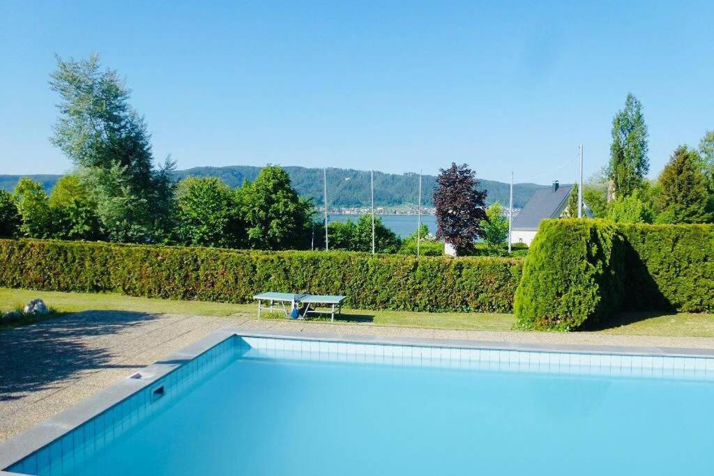 Die Seeblume - Ferienwohnung Mit Pool Und Seeblick Bodman-Ludwigshafen Eksteriør bilde