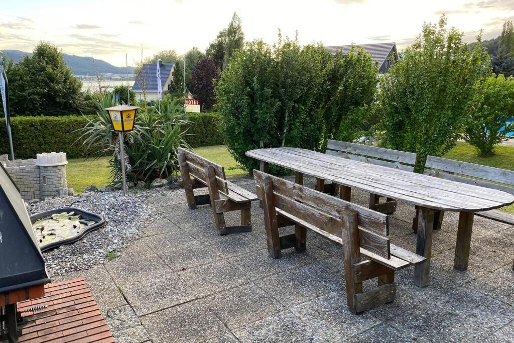 Die Seeblume - Ferienwohnung Mit Pool Und Seeblick Bodman-Ludwigshafen Eksteriør bilde
